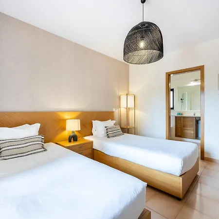 Aum Da Apartment