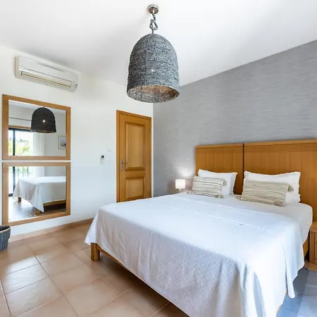 Aum Da Apartment