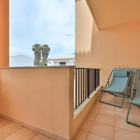 Aum Da Apartment *